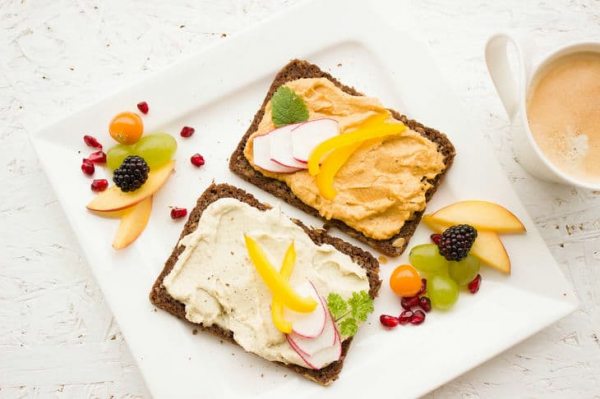 Как выбрать полезный хлеб и на что обращать внимание при похудении? 