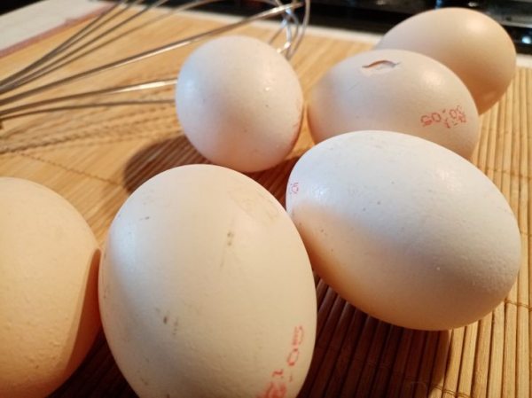 Почему стоит есть куриные яйца: медики назвали 5 причин 