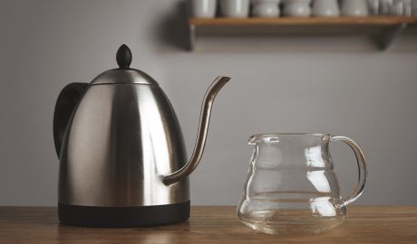 Як очистити чайник від накипу: 15 способів видалити наліт всередині і зовні